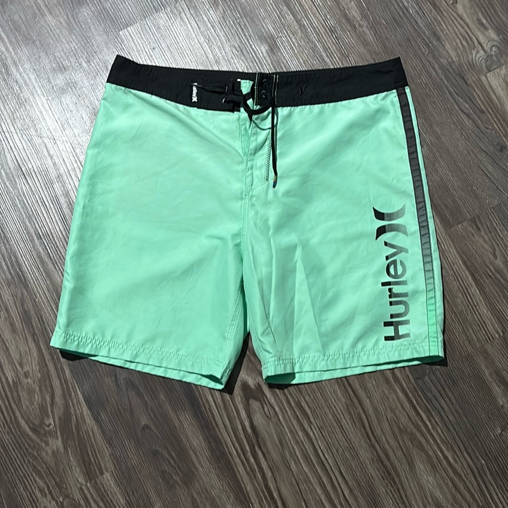 Hurley boardshorts